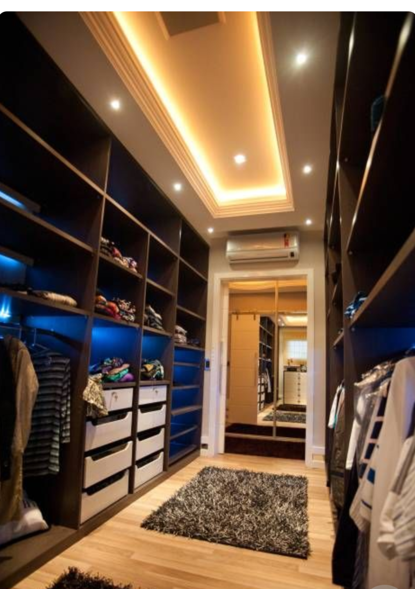 Большая открытая гардеробная комната с комбинированным наполнением Тюмень