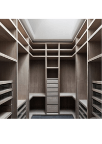 П-образная гардеробная комната в классическом стиле Тюмень